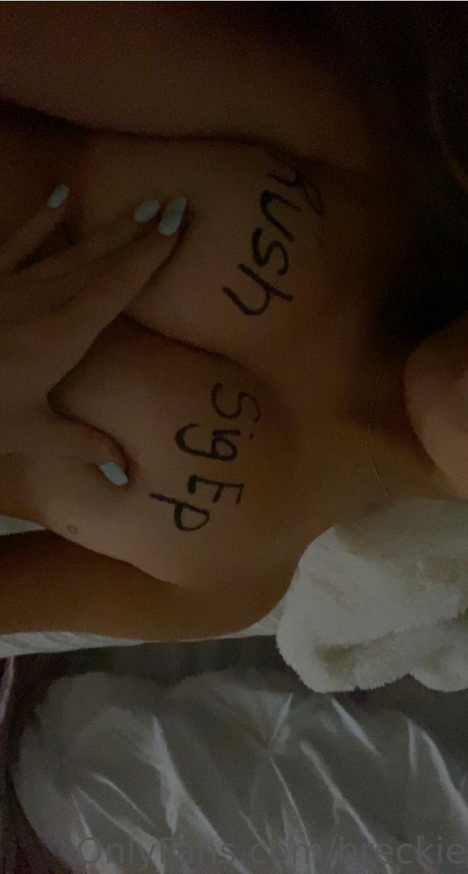 breckie hill nude sorority rush boobs onlyfans set leaked aywstd
