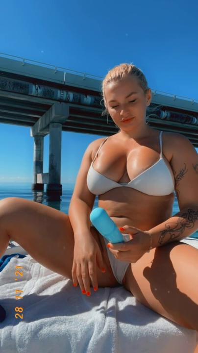zoie burgher nude boat dildo masturbation onlyfans video leaked homdmd influencersgonewild